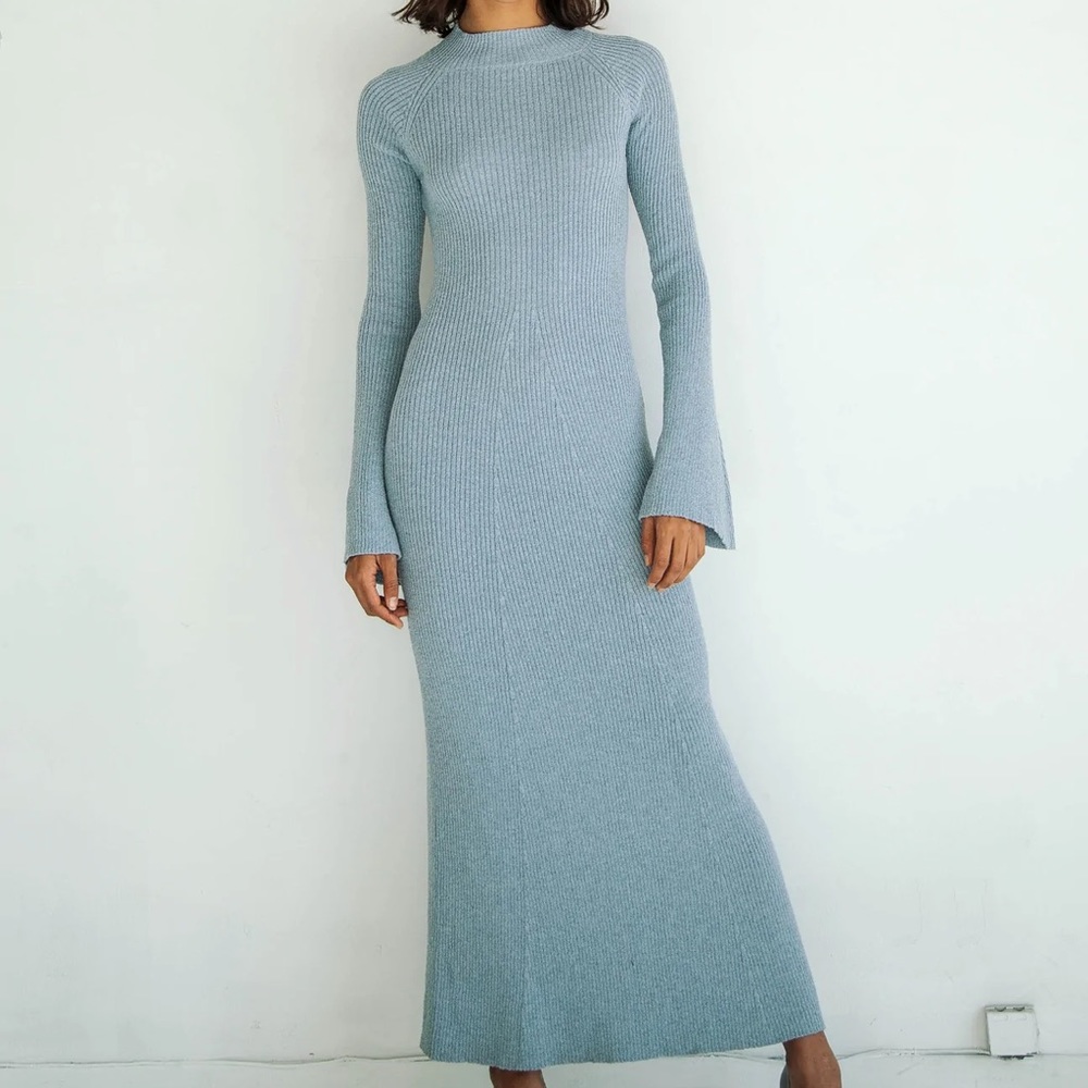 The September Evening Dress 👗 - Picture 3 of 5
